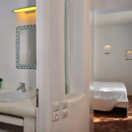 Super Three In * Super Paradise Beach (Mykonos)